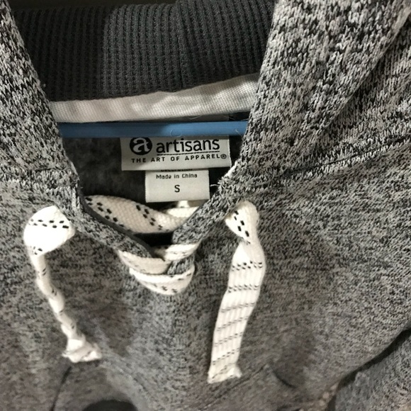 Womens sweater size small - Picture 2 of 3